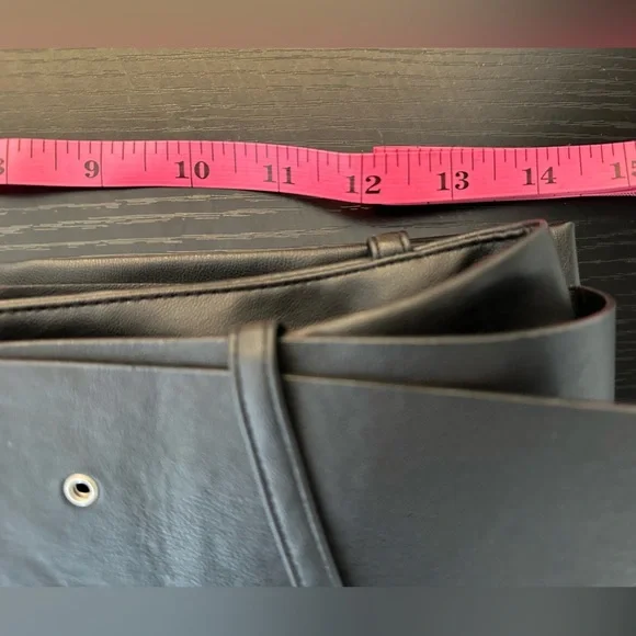 Zara Women's Faux Leather Black Cropped Pants - Picture 8 of 12